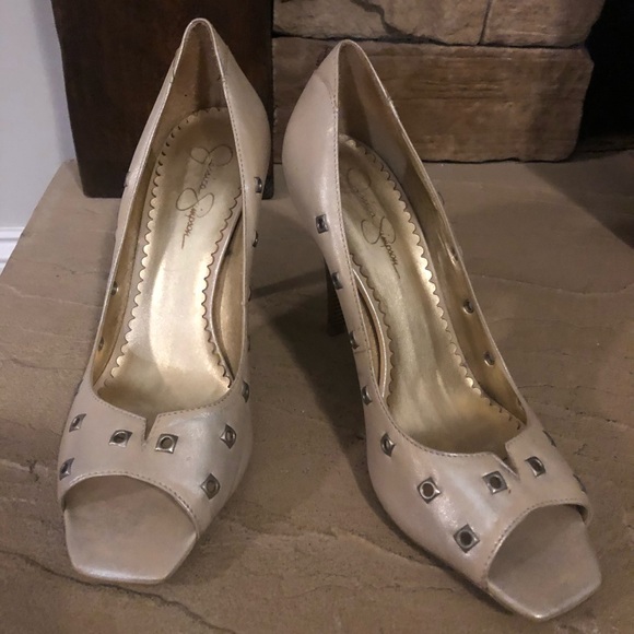 Brand New Jessica Simpson Pumps - Picture 1 of 4